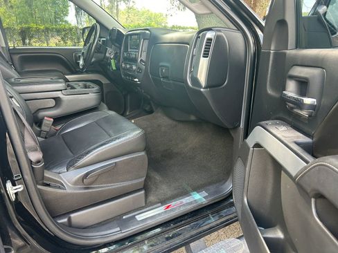 Used 2017 Chevrolet Silverado 1500 LT w/ All Star Edition AWD/4WD image 11