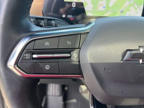 Used 2026 Chevrolet Equinox ACTIV w/ Convenience Package III FWD image 17