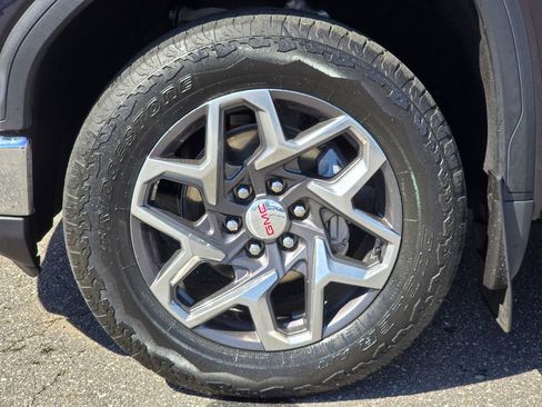 Certified 2023 GMC Sierra 1500 SLT w/ SLT Convenience Package image 24