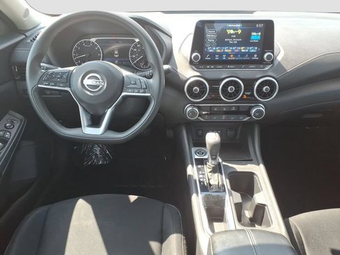 Used 2024 Nissan Sentra SV FWD image 13