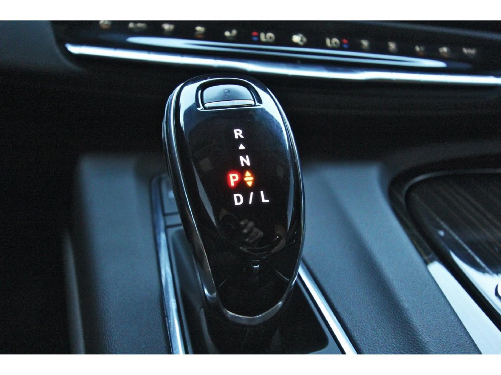 Used 2024 Cadillac Escalade Sport w/ Touring Package AWD/4WD image 21