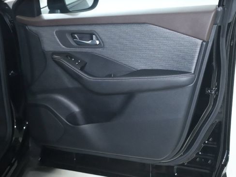 Certified 2023 Nissan Rogue SV AWD/4WD image 32