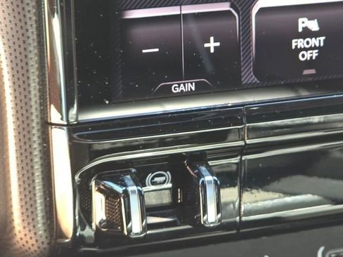 Used 2025 RAM 1500 Limited AWD/4WD image 26