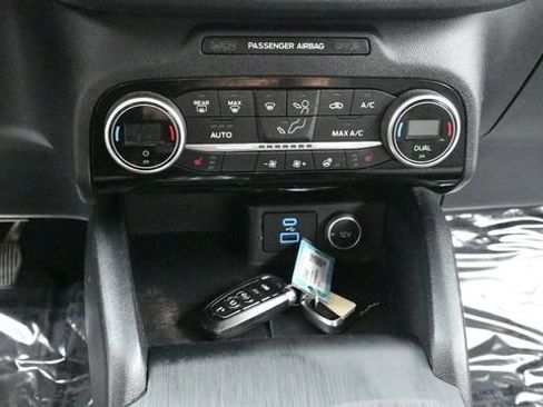 Used 2021 Ford Escape SE w/ Convenience Package AWD/4WD image 19