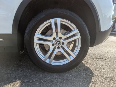 Used 2021 Mercedes-Benz GLA 250 4MATIC image 50