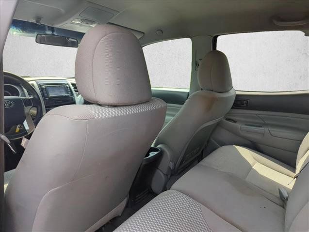 Used 2015 Toyota Tacoma PreRunner w/ SR5 Package RWD image 23