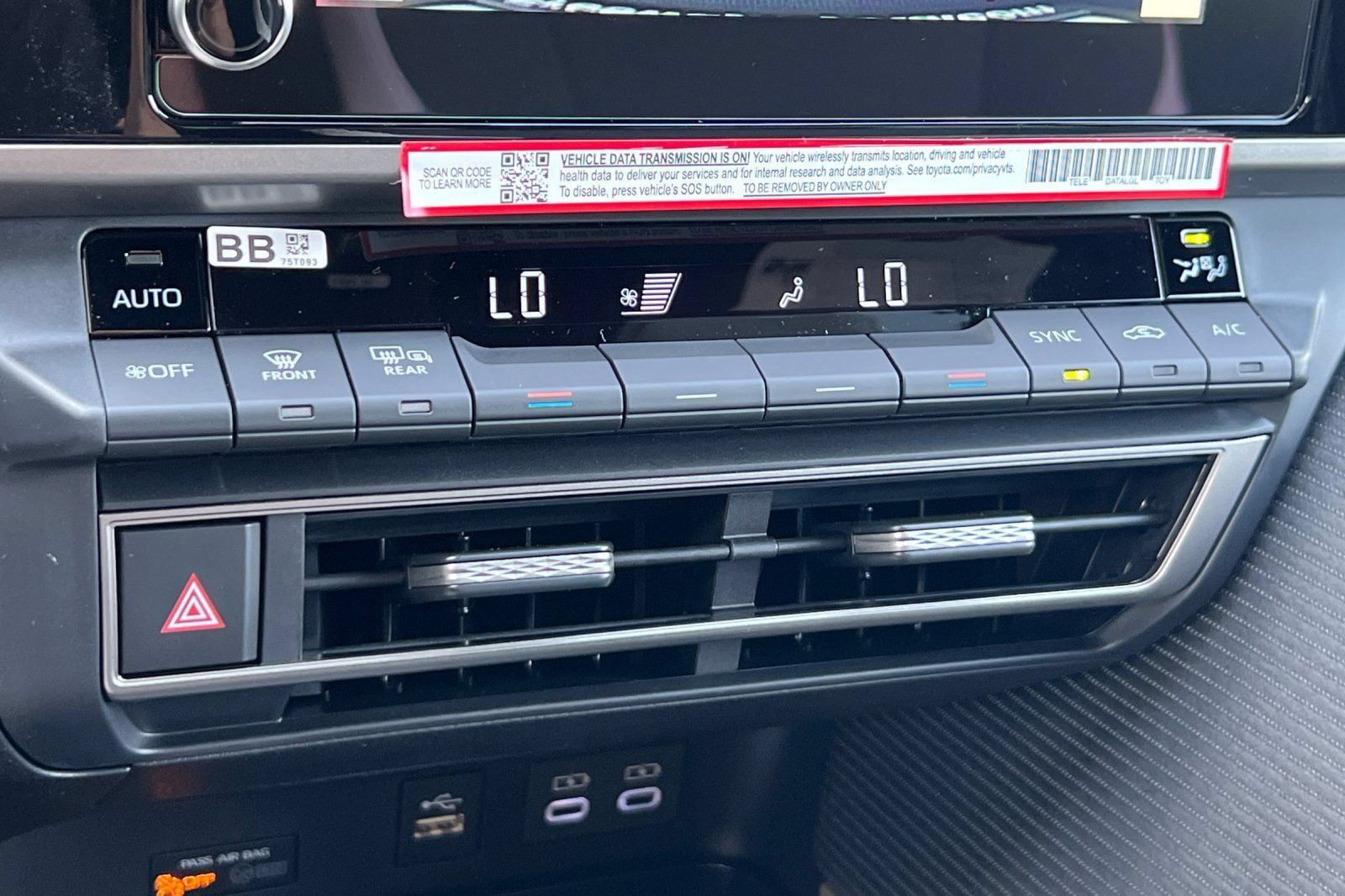 New 2026 Toyota Camry Hybrid FWD image 22