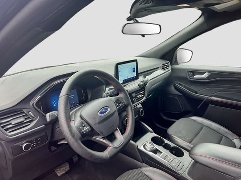 Used 2025 Ford Escape ST-Line FWD image 9