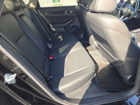 Used 2024 Honda Civic Touring image 10