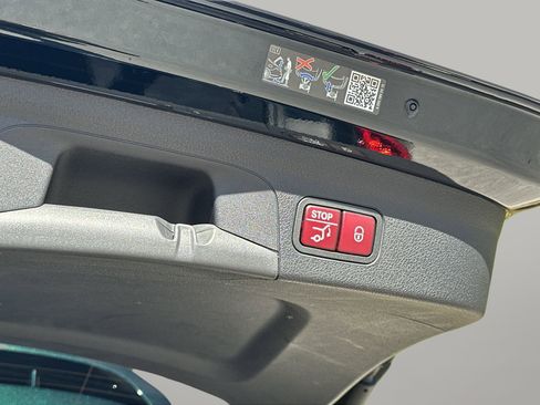 Used 2022 Mercedes-Benz GLE 350 4MATIC image 43