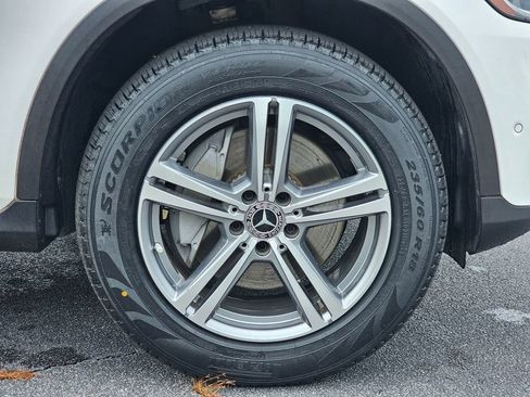 Used 2022 Mercedes-Benz GLC 300 image 13