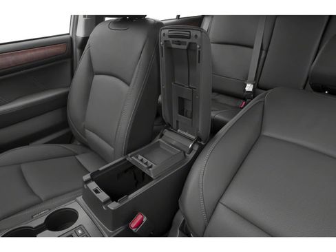 Used 2018 Subaru Outback 2.5i Limited AWD/4WD image 9