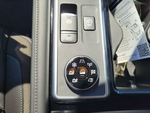 New 2026 Nissan Pathfinder SL w/ SL Premium Package image 20