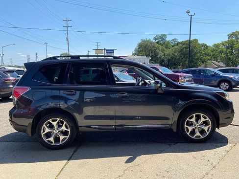 Used 2018 Subaru Forester 2.5i Touring AWD/4WD image 6