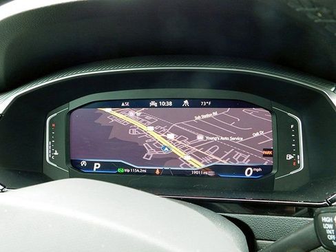 Used 2023 Volkswagen Arteon SE image 22