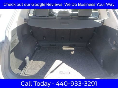Used 2021 Volkswagen Tiguan SE AWD/4WD image 39