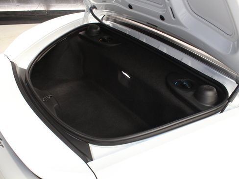 Used 2021 Porsche 718 Boxster w/ Premium Package RWD image 88