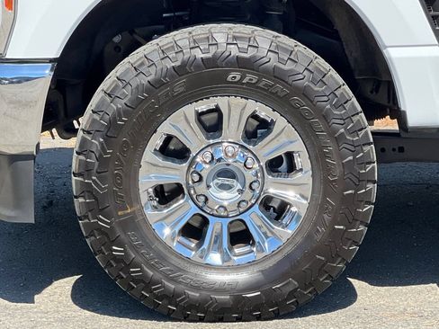 Certified 2023 Ford F250 Lariat w/ Chrome Package AWD/4WD image 26