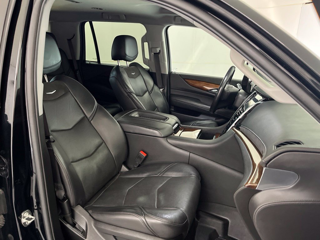 Used 2020 Cadillac Escalade 4WD image 23
