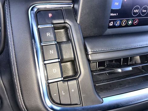 Used 2023 Chevrolet Tahoe LS image 19