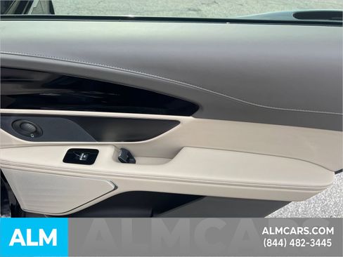 Used 2024 Lincoln Nautilus Premier w/ Equipment Group 102A image 21