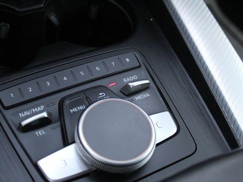 Used 2018 Audi A5 2.0T Premium image 32