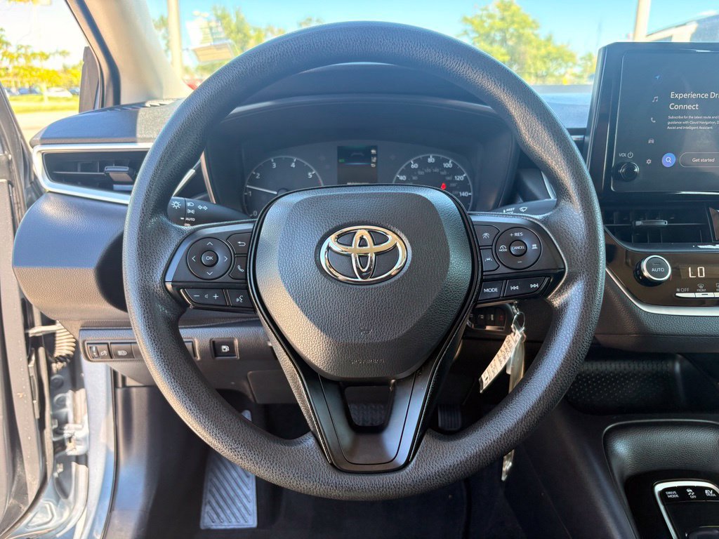 Used 2025 Toyota Corolla LE w/ Carpet Mat Package (TMS) FWD image 24