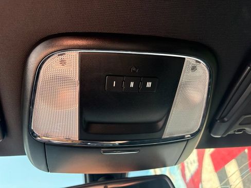 Used 2018 Dodge Charger R/T Scat Pack RWD image 16