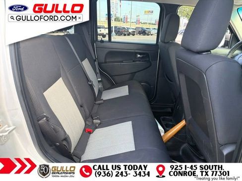 Used 2009 Jeep Liberty Sport w/ Popular Equipment Group AWD/4WD image 7