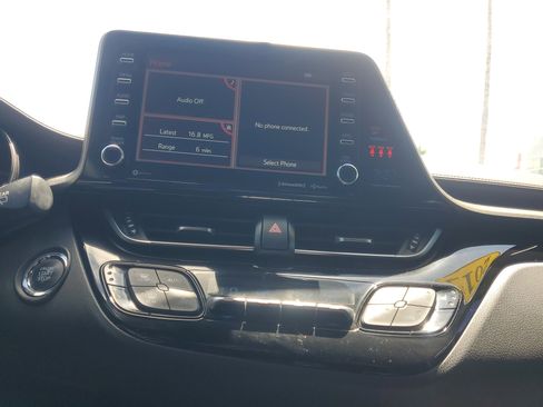 Used 2019 Toyota C-HR Limited FWD image 25