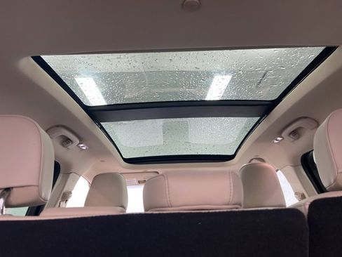 Certified 2022 Lincoln Corsair Standard w/ Premium Package image 10