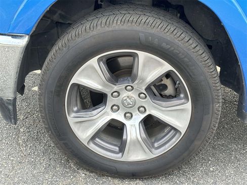 Used 2021 RAM 1500 Laramie image 9