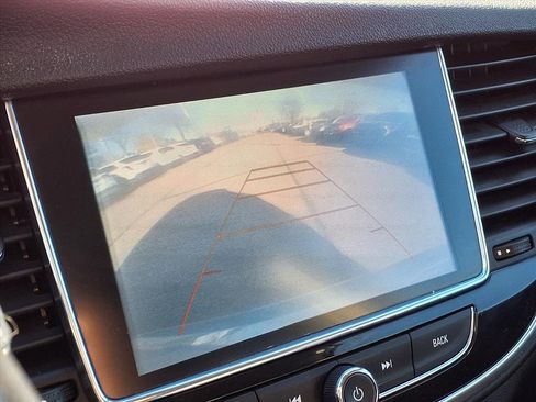 Used 2020 Buick Encore Preferred image 25