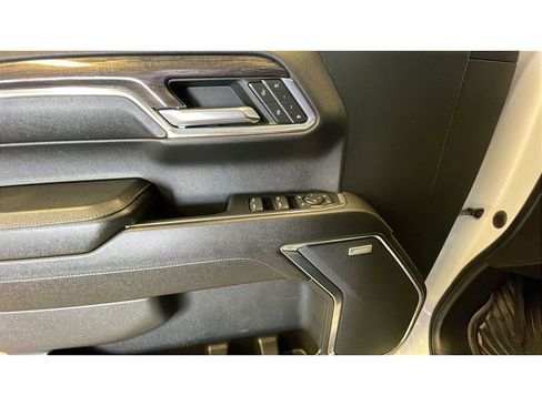 Used 2023 Chevrolet Silverado 1500 LTZ image 9