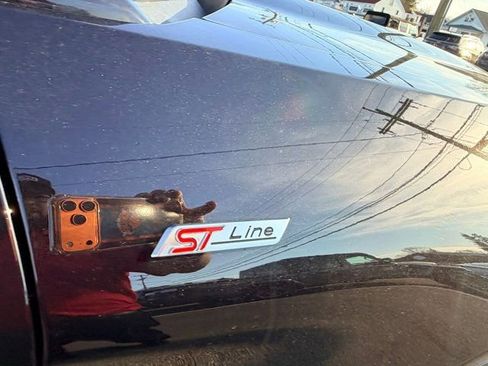 Used 2023 Ford Explorer ST-Line image 8