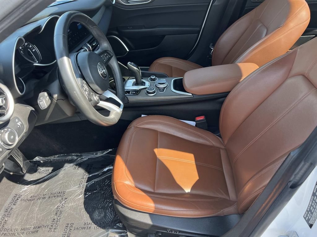 Used 2023 Alfa Romeo Giulia Ti w/ Active Assist Plus Package RWD image 15