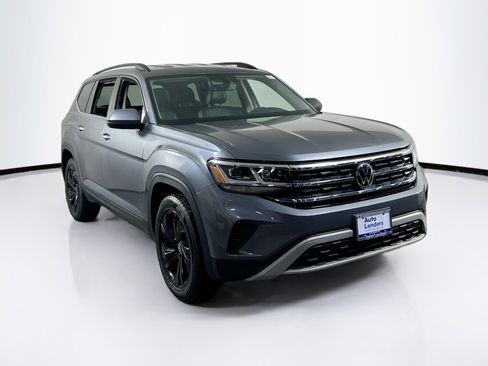 Used 2023 Volkswagen Atlas SE image 3