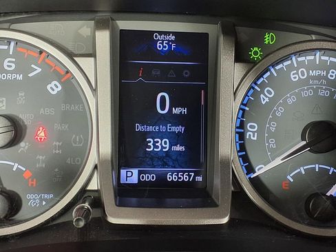 Used 2022 Toyota Tacoma SR5 AWD/4WD image 17