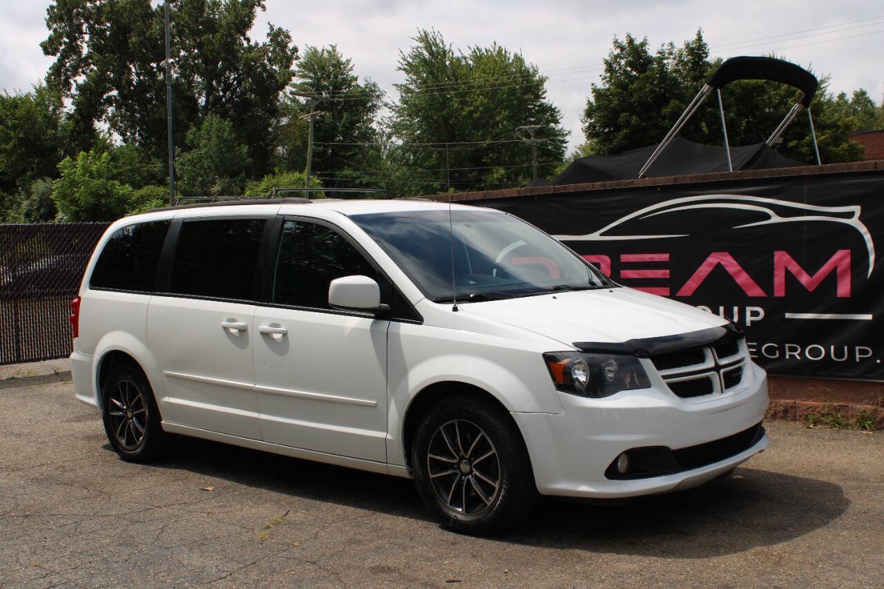 Used 2017 Dodge Grand Caravan GT FWD image 4