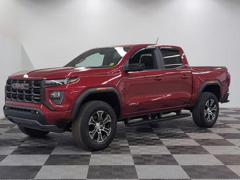 Used 2023 GMC Canyon AT4 w/ AT4 Premium Package AWD/4WD image 3
