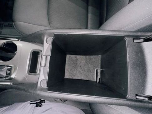 Used 2024 Chevrolet Malibu LT image 29