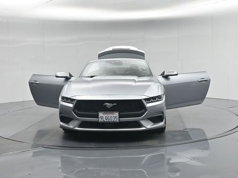 Used 2024 Ford Mustang Premium image 30