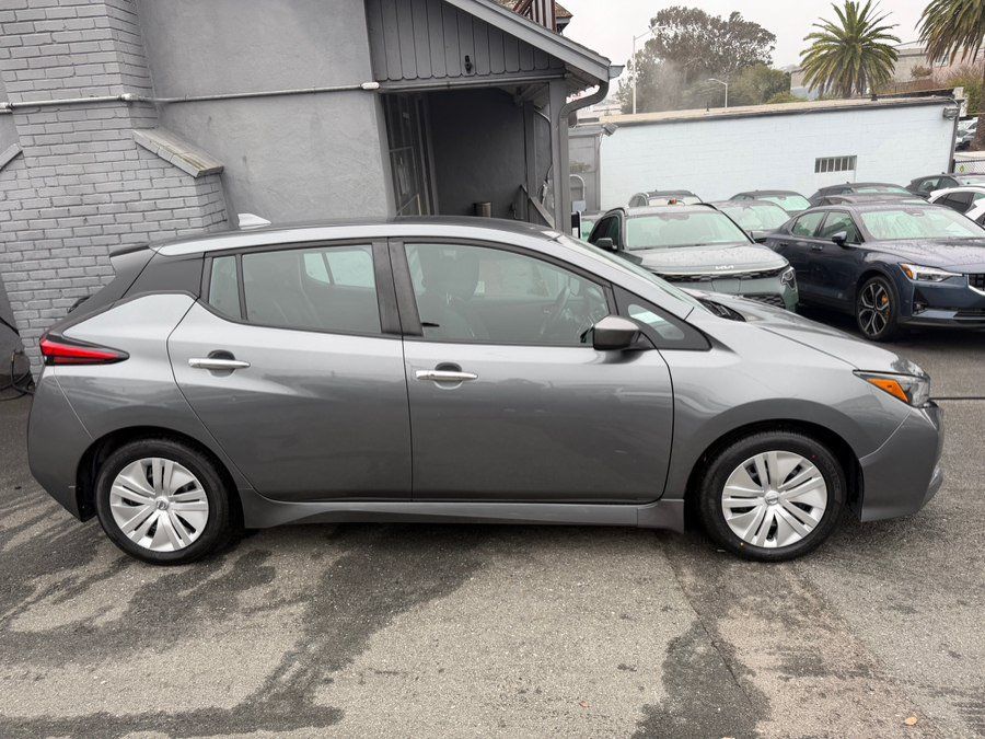 Used 2020 Nissan Leaf S w/ Protection Package FWD image 4