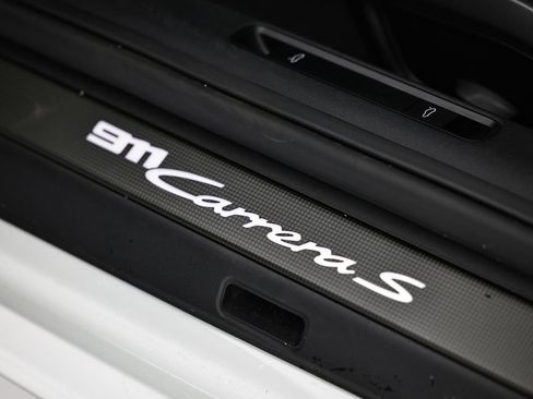 Certified 2021 Porsche 911 Carrera RWD image 22
