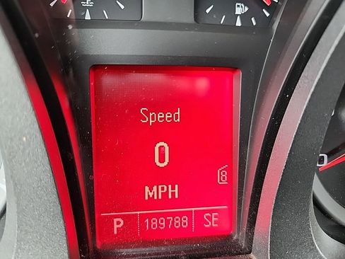 Used 2011 GMC Terrain SLE AWD/4WD image 15