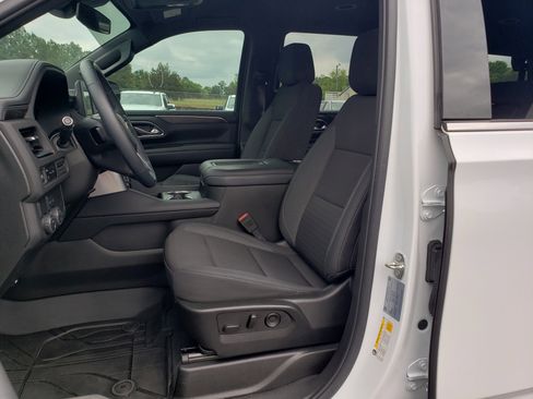 Used 2024 Chevrolet Tahoe LS RWD image 32