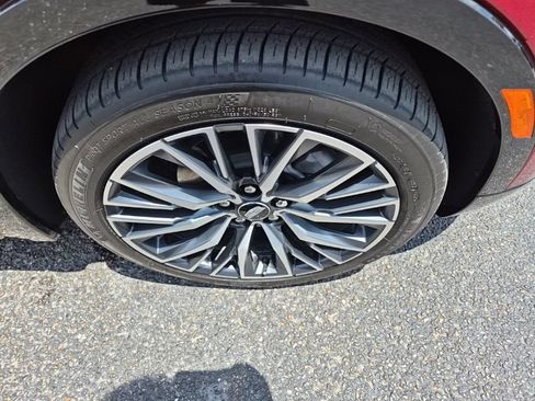 Used 2025 Cadillac XT4 Sport FWD image 25