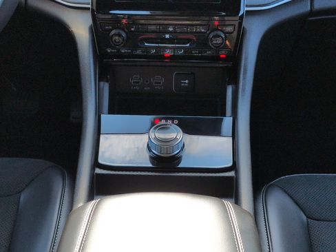 Certified 2023 Jeep Grand Cherokee Altitude AWD/4WD image 17