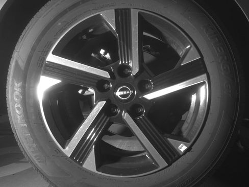 Used 2025 Nissan Sentra SV image 15