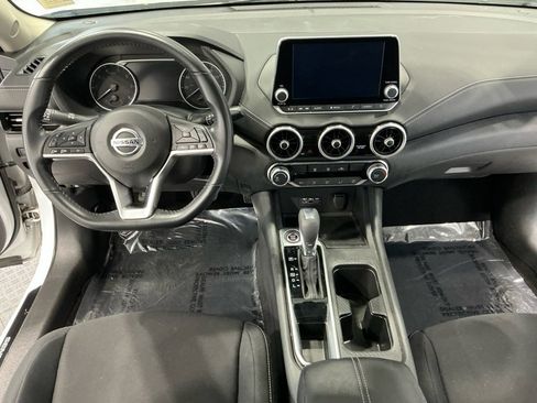 Used 2022 Nissan Sentra SV image 14